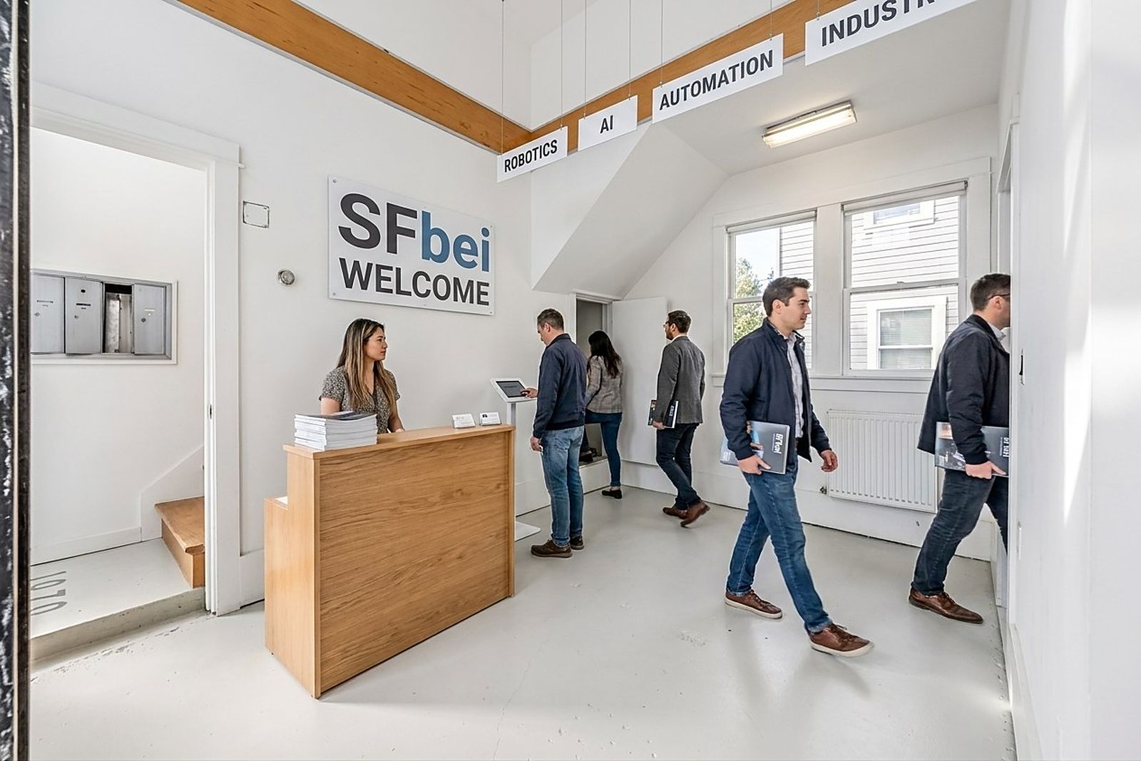 Visitors arriving at the SFbei welcome desk